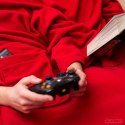Czerwona bluza koc dla pary z dużą kieszenią – idealna do relaksu, grania na konsoli i czytania książki w chłodne wieczory