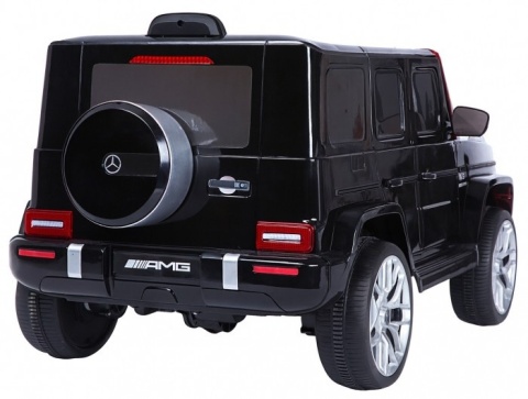 Mercedes G63 AMG dla dzieci czarny – widok z tyłu pod kątem, napęd 4x4