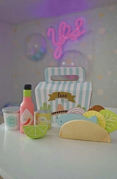 Drewniany zestaw tacos dla dzieci z dodatkami i akcesoriami kuchennymi