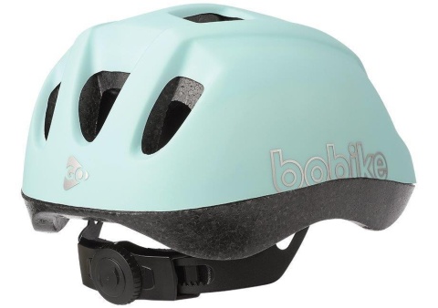 Miętowy kask dziecięcy Bobike GO z regulacją Easy-Lock widok z tyłu