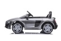 Szare Audi R8 dla dzieci na akumulator – widok boczny sportowego samochodu