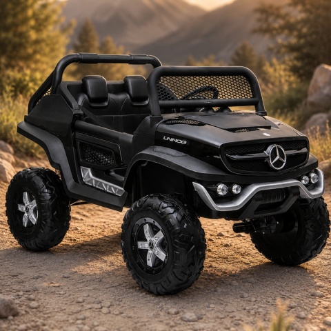 Czarne auto na akumulator Mercedes Unimog dla dzieci na leśnej drodze terenowej