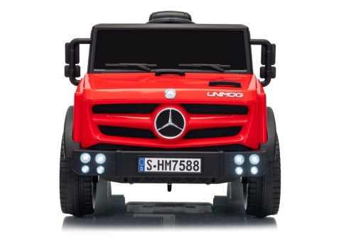 Czerwony Mercedes Unimog HM7588 na akumulator dla dzieci – widok z przodu ze światłami LED.