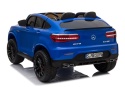 Mercedes GLC 63S na akumulator niebieski – widok tylni pod kątem