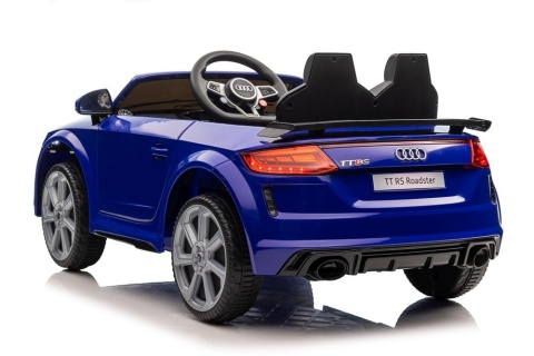 Audi TT RS Roadster na akumulator dla dzieci w kolorze ciemnoniebieskim – tył pod kątem