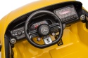 Panel sterowania i ekran multimedialny w Mercedesie AMG SL63 na akumulator