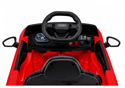 Kokpit pojazdu na akumulator Audi A5L z kierownicą, panelem audio USB, MP3 i Bluetooth