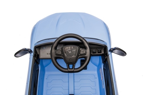 Kokpit i kierownica w licencjonowanym Fordzie Mustang Mach-E na akumulator dla dzieci