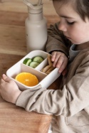 Lunchbox dla dziecka z trzema przegródkami na przekąski
