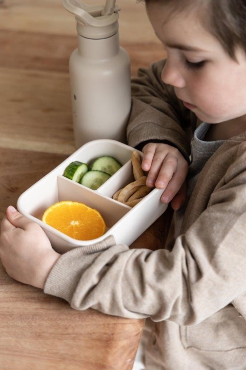 Lunchbox dla dziecka z trzema przegródkami na przekąski