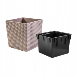 Beżowa doniczka rattanowa 17x17 cm z wyjmowanym czarnym wkładem