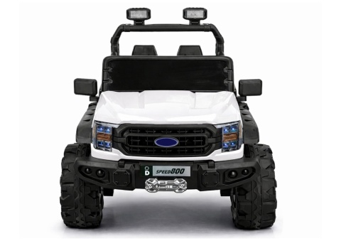 Białe auto terenowe na akumulator 4x4 22F – widok z przodu