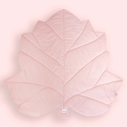 Różowa mata do zabawy Liść XXL w pokoju niemowlęcia