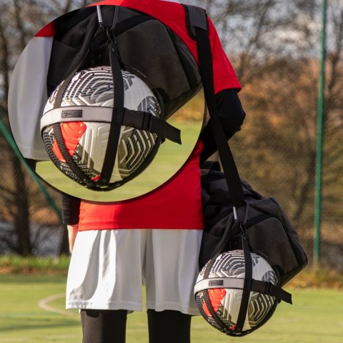 Uchwyt na piłkę nożną z paskiem - wygodny transport piłki sportowej