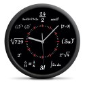 Zegar ścienny matematyczny – czarny zegar z wzorami matematycznymi zamiast cyfr
