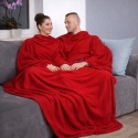 Czerwona bluza koc dla pary – duża, ciepła narzutka oversize 220x155 cm idealna na wspólne, przytulne wieczory na kanapie